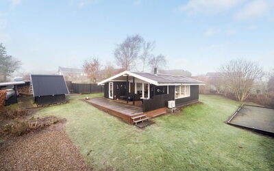 Henryka - 100M to the Inlet