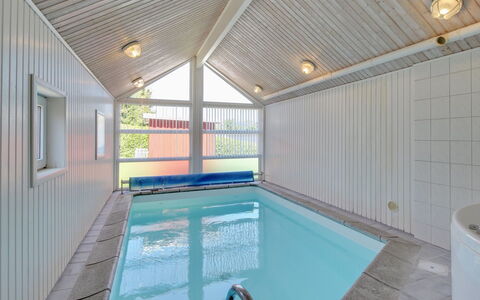 Rani - 800M from the Sea: Piscine, Composite, Plafond, Recours, Conception, Hôtel, Tache De Bois, Eco Hôtel, Daylighting, Centre De Loisirs