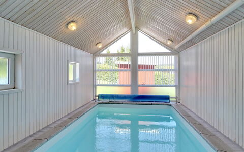 Rani - 800M from the Sea: Piscine, Composite, Plafond, Ombre, Batiments Jardin, Conception, Tache De Bois, Cabanon, Daylighting, Dur