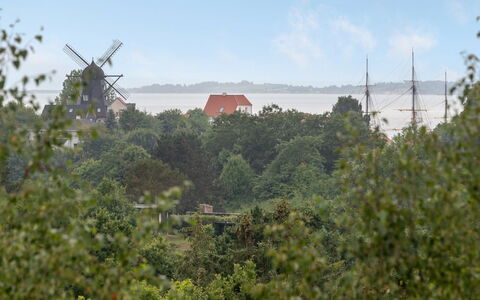Frauke - 1Km from the Sea: Bois, Domicile, Porche, Plate-Forme, Dur, Toit, Tache De Bois, Parquet, Eco Hôtel