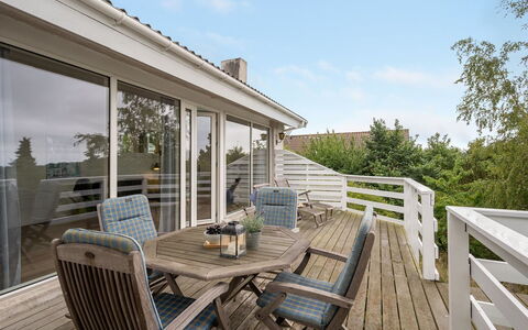 Frauke - 1Km from the Sea: Bois, Domicile, Porche, Plate-Forme, Dur, Toit, Tache De Bois, Parquet, Eco Hôtel