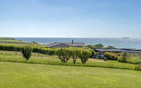 Anniina - 200M from the Sea: Herbe, Vert, Prairie, Horizon, Plaine, Lot Terre, Mer, Pelouse, Couverture De Sol, Océan