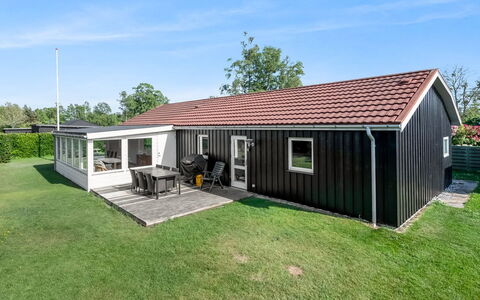 Mainart - 200M from the Sea