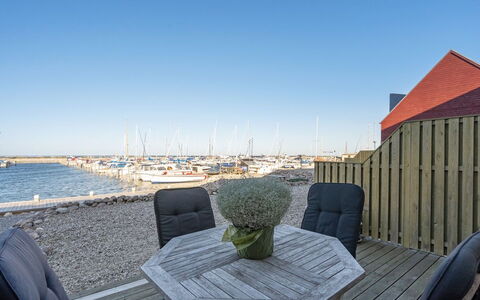 Line - 10M from the Sea: Maison, Toit, Domicile, Chalet, Cabanon, Batiments Jardin, Siding, Cour, Cabane En Rondins, Cabane
