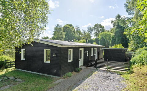 Self - 400M to the Fjord: Domicile, Maison, Chalet, Siding, Jardin, Cour, Batiments Jardin, Biens, Arrière-Cour, Pelouse