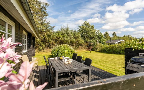 Christina - 300M to the Fjord: Maison, Toit, Domicile, Chalet, Cabanon, Batiments Jardin, Siding, Cour, Cabane En Rondins, Cabane