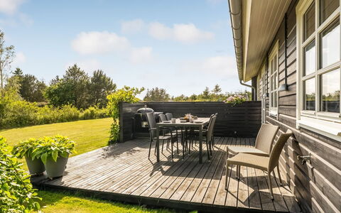 Christina - 300M to the Fjord: Maison, Toit, Domicile, Chalet, Cabanon, Batiments Jardin, Siding, Cour, Cabane En Rondins, Cabane