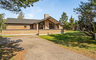 Ehlin - 150M from the Sea
