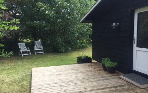 Ruka - 350M from the Sea: Maison, Domicile, Toit, Chalet, Arbuste, Siding, Porte, Jardin, Ferme