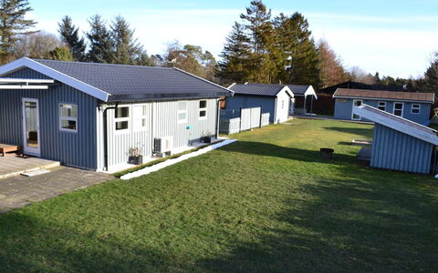 Kjartan - 1.2Km from the Sea: Toit, Maison, Domicile, Lot Terre, Plaine, Zone Rurale, Siding, Chalet, Batiments Jardin, Cabanon