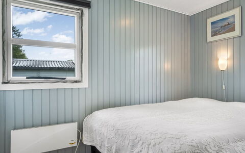 Kjartan - 1.2Km from the Sea: Bois, Plafond, Design Intérieur, Sol, Sol, Chambre, Literie, Lit, Drap De Lit, Pièce