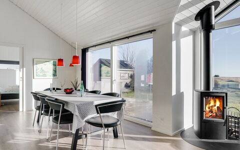 Timmi - 100M from the Sea: À Déchaumer, Chalet, Maison, Toit, Domicile, Ferme, Cabane, Biens, Village