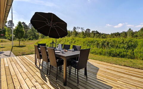 Veiko - 1.2Km from the Sea: Bois, Domicile, Porche, Plate-Forme, Dur, Toit, Tache De Bois, Parquet, Eco Hôtel