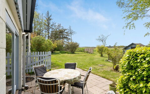 Lenard - 400M from the Sea