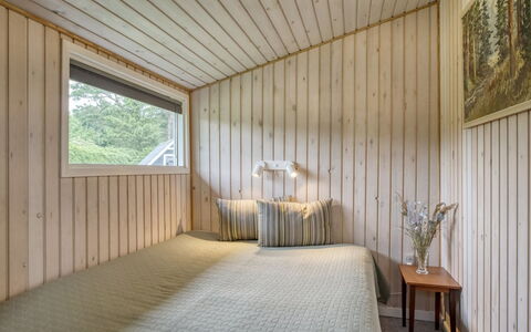 Sissa - 1.5Km from the Sea: Sol, Design Intérieur, Bois, Sol, Plafond, Chambre, Lit, Pièce, Éclairage, Drap De Lit