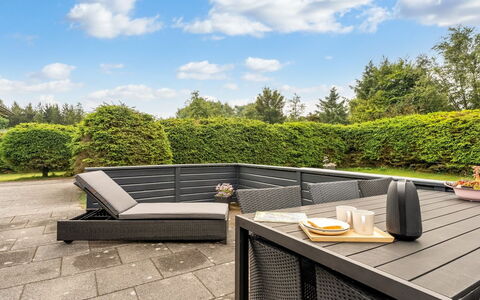Sissa - 1.5Km from the Sea: Meubles, Mobilier De Jardin, Jardin, Tableau De Plein Air, Patio, Chaise, Aménagement Paysager, Ombre