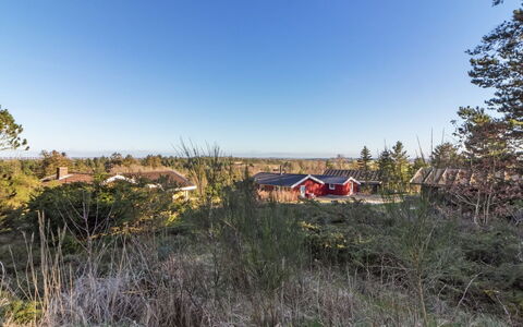 Jaakob - 4Km from the Sea: Ciel, Arbuste, Lot Terre, Zone Rurale, Lumière Du Soleil, Chalet, Aménagement Paysager