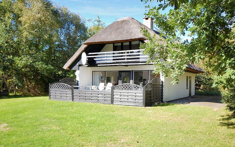 Rigitte - 1.5Km from the Sea: Herbe, Arbuste, Maison, Jardin, Domicile, Chalet, Lot Terre, Pelouse, Couverture De Sol