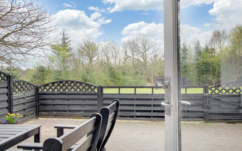 Rigitte - 1.5Km from the Sea: Herbe, Arbuste, Maison, Jardin, Domicile, Chalet, Lot Terre, Pelouse, Couverture De Sol