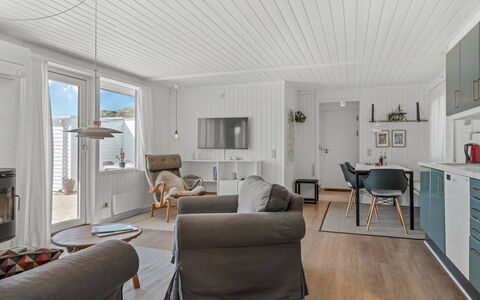 Ingomar - 300M from the Sea: Architecture, Toit, Domicile, Composite, Daylighting, Siding, Allée