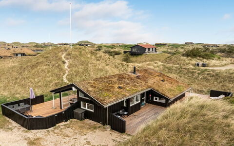 Nielsigne - 400M from the Sea: Maison, Domicile, Toit, Chalet, Arbuste, Siding, Porte, Jardin, Ferme