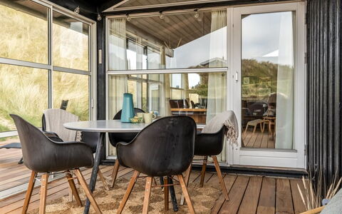 Nielsigne - 400M from the Sea: Toit, Maison, Domicile, Chalet, Siding, Biens, Allée, Batiments Jardin, Cour, Cabanon