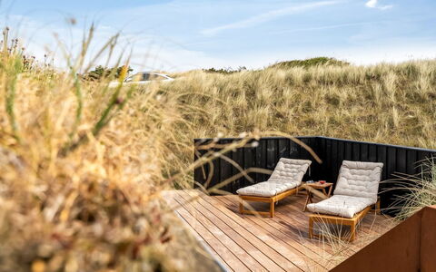 Nielsigne - 400M from the Sea: Toit, Maison, Domicile, Chalet, Siding, Biens, Allée, Batiments Jardin, Cour, Cabanon