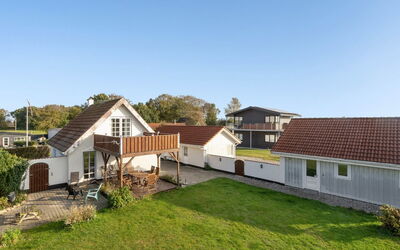 Hethin - 100M from the Sea