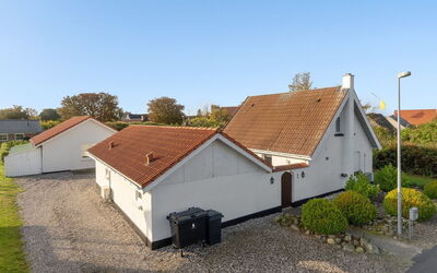 Hethin - 100M from the Sea