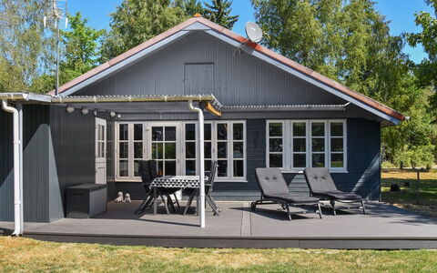 Agneta - 750M from the Sea