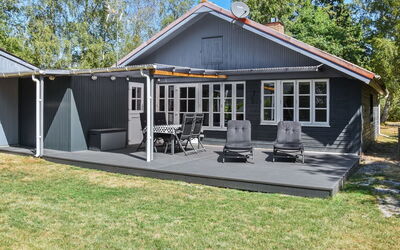 Agneta - 750M from the Sea