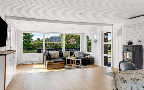 Edel - 650M from the Sea