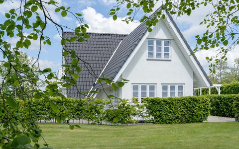 Tamer - 500M to the Fjord: Bois, Toit, Maison, Chalet, Porte, Domicile, Siding, Lot Terre, Batiments Jardin, Cabanon