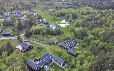 Eireen - 600M to the Fjord: Zone Résidentielle, Toit, Banlieue, Allée, Biens, Cheminée