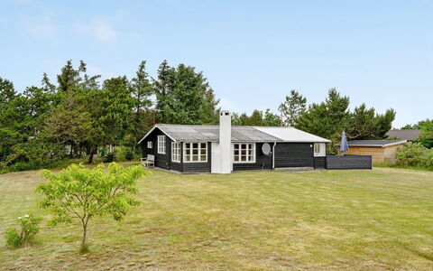 Githa - 100M to the Fjord: Bleu, Arbuste, Chalet, Couverture De Sol, Jardin, Biens, Ombre, Aménagement Paysager, Ferme, Eco Hôtel