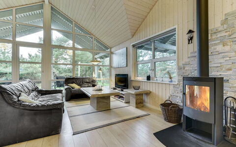 Anethe - 100M to the Fjord: Sol, Bois, Plafond, Design Intérieur, Sol, Canapé, Salon, Pièce, Meubles, Parquet