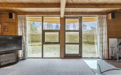 Tally - 800M to the Fjord: Bleu, Arbuste, Chalet, Couverture De Sol, Jardin, Biens, Ombre, Aménagement Paysager, Ferme, Eco Hôtel