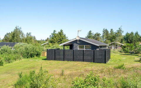 Ordan - 800M from the Sea: Toit, Maison, Lot Terre, Domicile, Chalet, Biens, Batiments Jardin, Ombre, Cabane En Rondins, Aménagement Paysager
