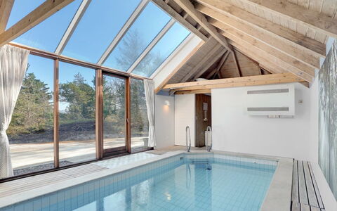 Waldar - 900M from the Sea: Bleu, Arbuste, Chalet, Couverture De Sol, Jardin, Biens, Ombre, Aménagement Paysager, Ferme, Eco Hôtel