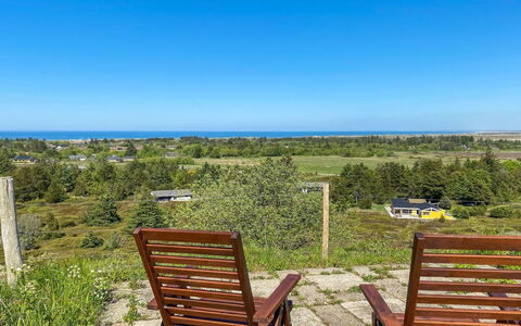 Nella - 1.2Km from the Sea: Chalet, Domicile, Maison, Toit, Porche, Biens, Siding, Batiments Jardin, Ferme, Cour
