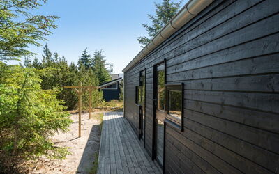 Gunnor - 1.3Km from the Sea