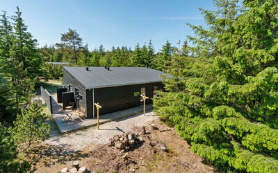 Gunnor - 1.3Km from the Sea
