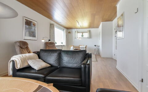 Heilgard - 500M from the Sea: 