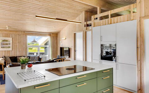 Ellen - 289M from the Sea: Bois, Sol, Design Intérieur, Sol, Cuisine, Plafond, Parquet, Meubles, Comptoir, Tache De Bois