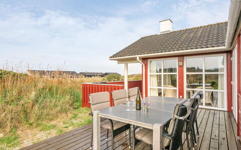 Iacobus - 400M from the Sea