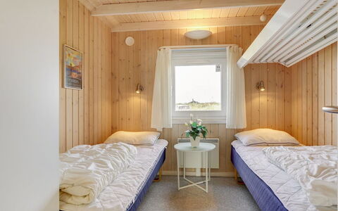 Iacobus - 400M from the Sea: Chambre, Lit, Bois, Design Intérieur, Plafond, Sol, Drap De Lit, Sol, Literie, Éclairage