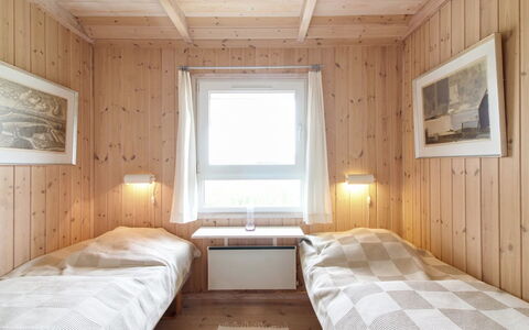 Fanija - 200M from the Sea: Bois, Chambre, Design Intérieur, Sol, Plafond, Sol, Lit, Pièce, Drap De Lit, Domicile