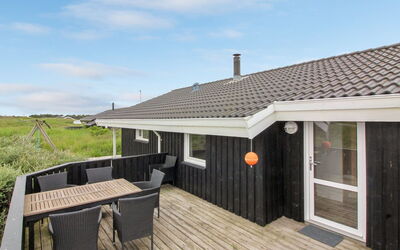Fanija - 200M from the Sea