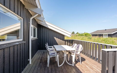 Serine - 800M from the Sea: Plafond, Sol, Design Intérieur, Sol, Composite, Meubles, Recours, Hôtel, Conception, Daylighting