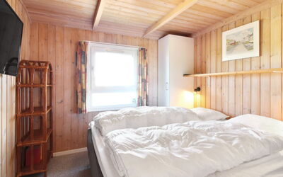 Diderik - 300M from the Sea